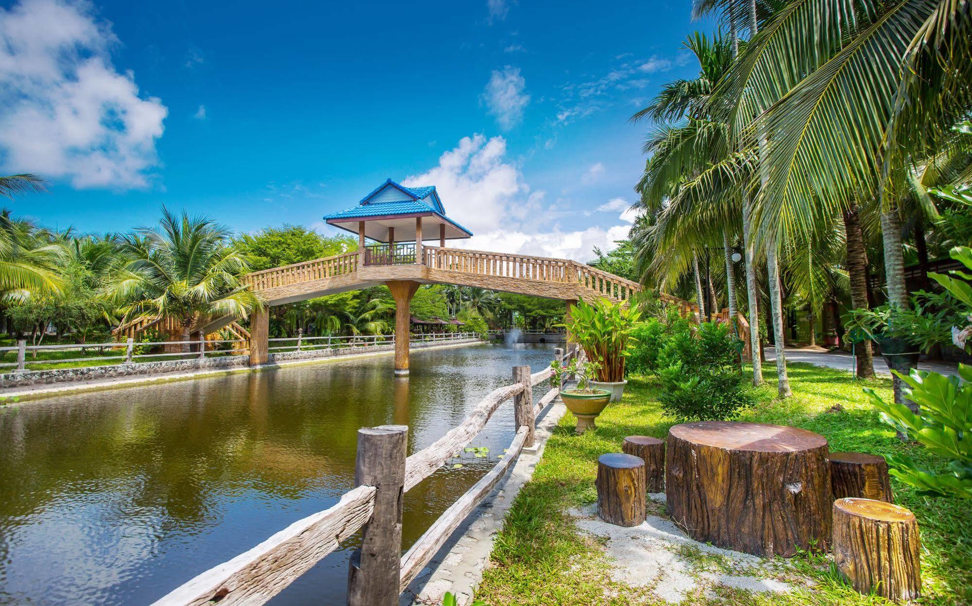 Coconut Resort Rayong Exterior photo